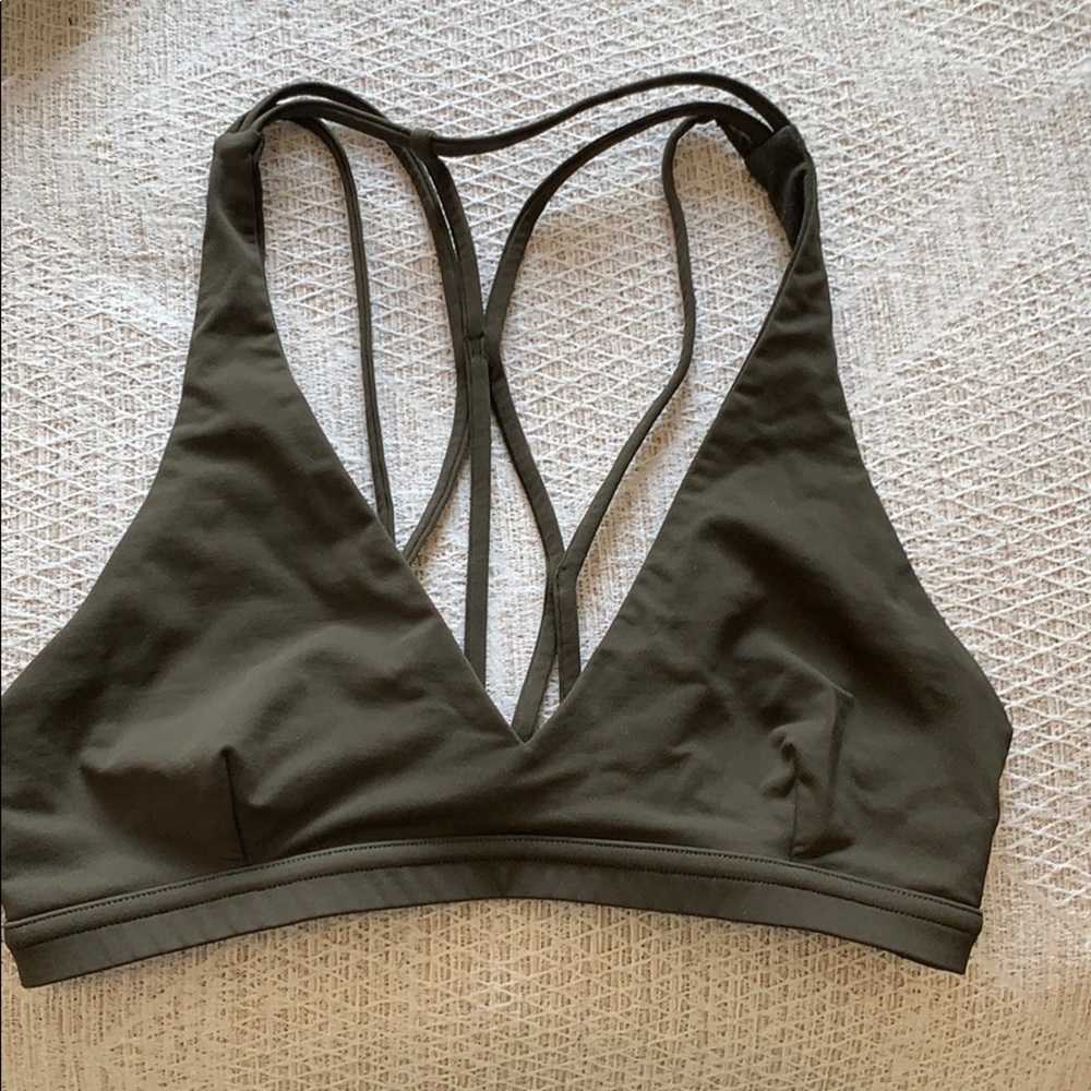 Lululemon sports bra